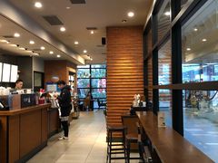 -星巴克(上海虹桥新天地二店)