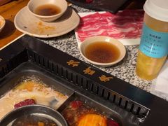 -老牌坊云南鱼豆花火锅(哈西万达店)