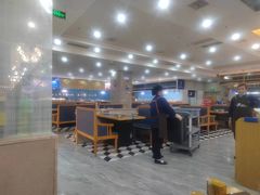 -锤头鲨毛肚海鲜烤肉自助餐厅(国购广场店)