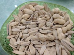 -鹤乡东北菜(崮山路店)