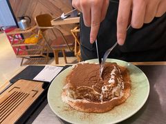 漏奶滑-潮界(LU·ONE凯德晶萃广场店)