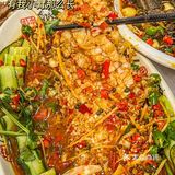 成都坠地道的自贡江湖菜‼️爆浆鱼蛋面好吃哭