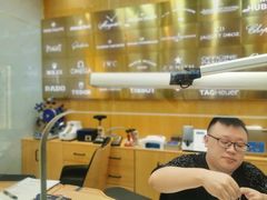 -亨得利名表服务中心(上海湾店)