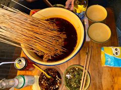 -拈签一笑黄牛肉辣卤串串