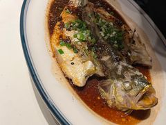 -八府香鸭·啫啫煲(华山路店)