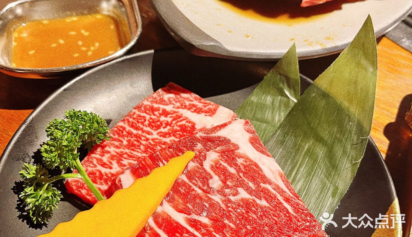 吃撑了！江汉路主食小菜无限续的韩式烤肉