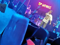 -TZ House音乐现场(来福士中心店)