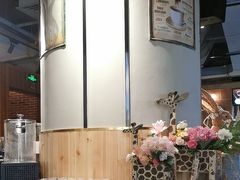 -卡普里披萨·牛扒·下午茶