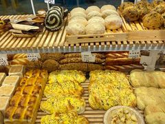 -焙丽拾光(麦凯乐直营店)