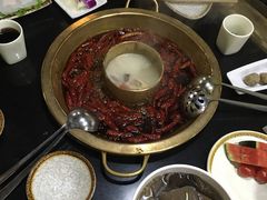 -怡品川宇火锅(宝立方店)