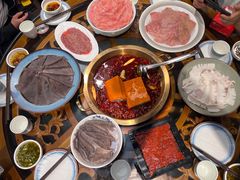 -小天鹅火锅·一线江景洪鼎旗舰店(洪崖洞店)