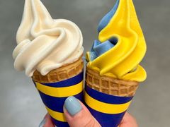 双色冰淇淋-宜家·瑞典风味餐厅(城际路店)