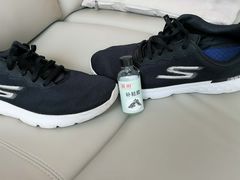 -SKECHERS 斯凯奇(上海国际时尚中心店)