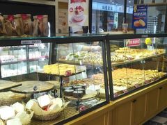 面包甜点陈列柜-味多美(民星路店)