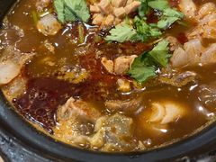 -三鞭一花·独一处·元英砂锅(海光寺店)