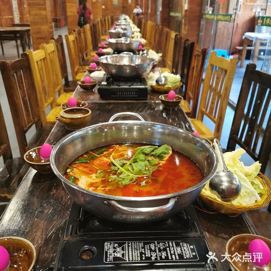 西江月伴湾饭庄(总店)