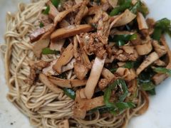 青椒干子肉丝干拌面-高邮面馆(明瓦廊店)