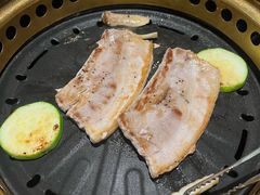 -蚂蚁洞·烤肉大营地(上海静安大悦城店)