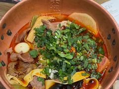 -成都你六姐·牛肉冒菜(城市集市合生汇店)