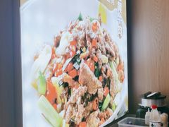 -俭寨大盘鸡·手抓肉·烧烤新疆菜(乌苏路店)