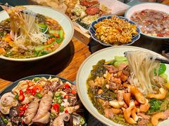 -八月美食小馆(银泰城总店)