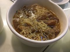 牛腩港式牛肉面-新大咀港式茶餐厅(宝山万达店)