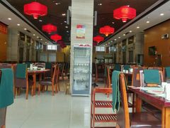 大堂-满旗楼 北京烤鸭·涮羊肉火锅(武昌店)