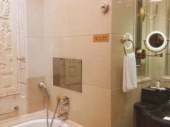 -湖北文旅洪宾红莲湖酒店