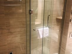 -上海中航虹桥机场泊悦酒店
