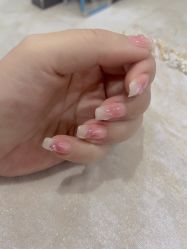 -雅诗迪·美甲美睫纹绣养生美容院