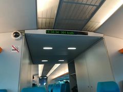 -龙阳路磁悬浮列车总站-停车场