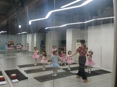 -雅米拉艺术中心(少儿舞蹈培训)