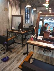 点击看大图 -A Hair Salon