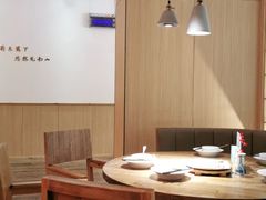 -蜜桃餐厅·伴山(湖滨商业街店)