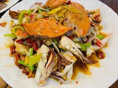 -三亚火车头万人海鲜广场