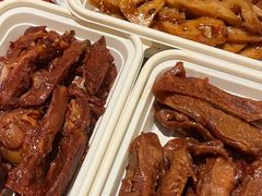 -冷记卤品(鲁磨路店)