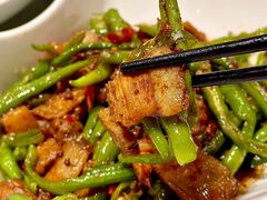 尖椒炒肉-临安鲲凌餐厅(钱王大街店)