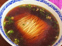 红汤银丝面-新万鑫银丝面·非遗无锡味(惠山古镇店)