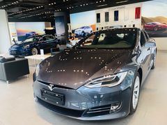 -TESLA 特斯拉(上海太古汇体验店)