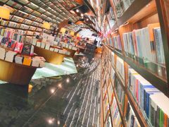 -钟书阁(珍园店)