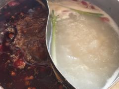 -小天鹅火锅·一线江景洪鼎旗舰店(洪崖洞店)