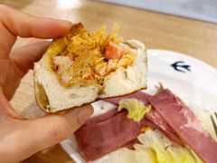 蟹柳芝士肉松碱水-雀食面包店(钟楼店)