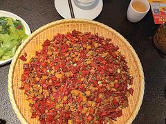 -万重锦·人文川菜馆(骡马市店)