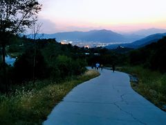 -鬼笑石后山停车场