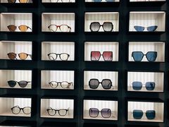 -LensCrafters亮视点(东方新天地店)