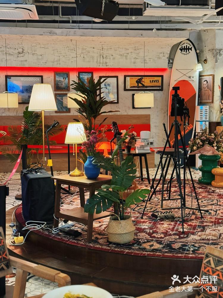 济南跳伞塔大酒楼