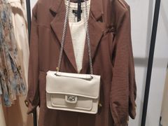 -URBAN REVIVO(上海中庚漫游城店)