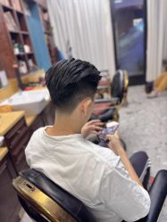 -巴伯尔男士理发馆