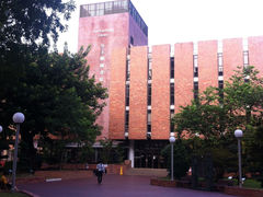 -香港理工大学