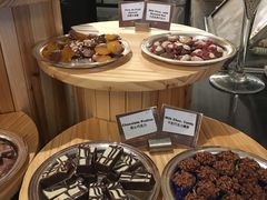 -圣丰索菲特·2 On 988 Café 自助餐厅